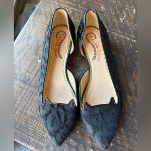 Charlotte Olympia velvet cats side 6.5 flats.